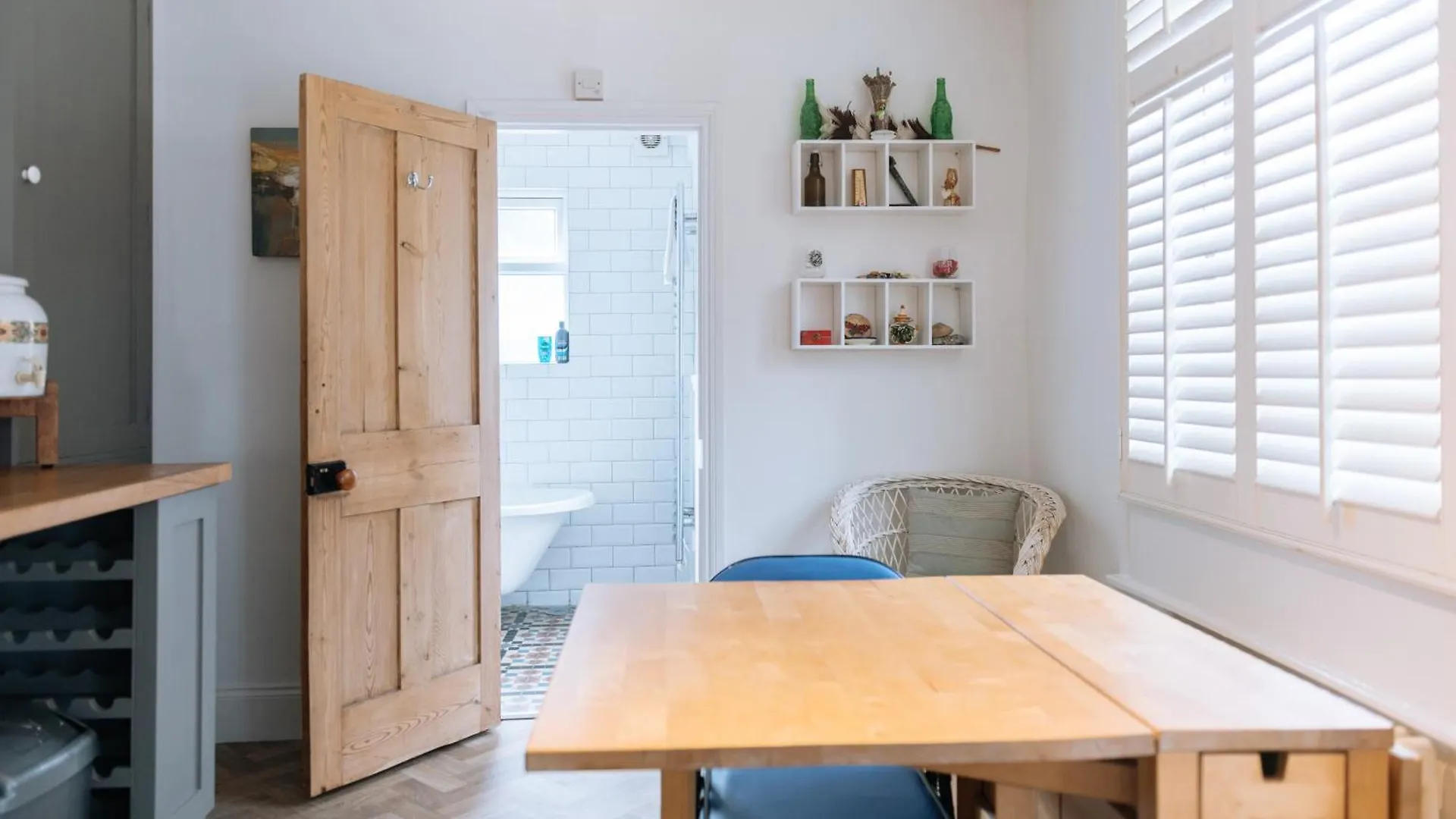 Inviting 1Bd Flat - 20 Mins To Brighton Beach! 0*,