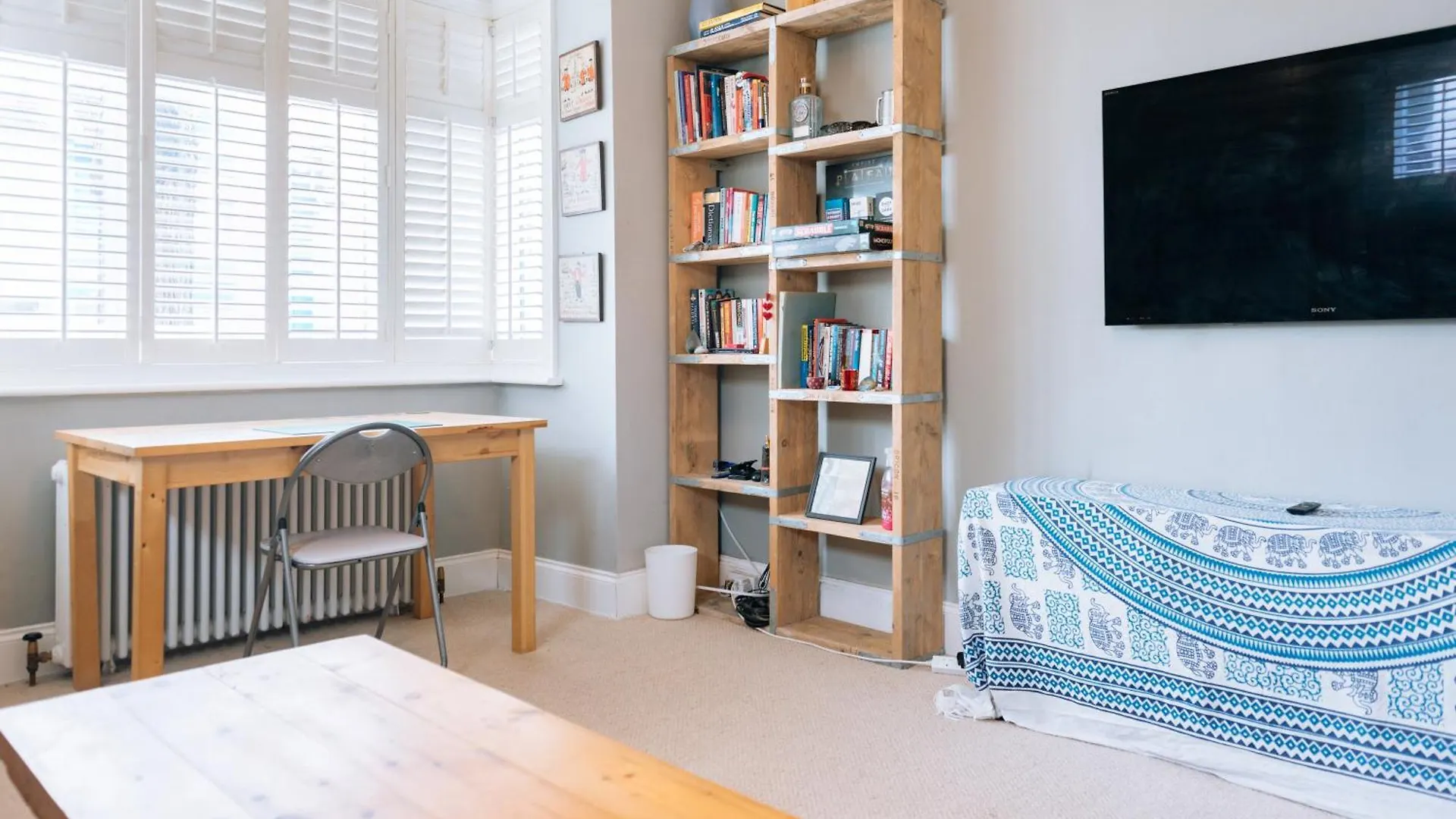 Inviting 1Bd Flat - 20 Mins To Brighton Beach! 0*,  United Kingdom